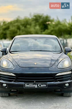 Позашляховик / Кросовер Porsche Cayenne 2011 в 