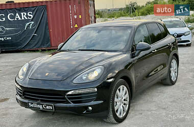 Позашляховик / Кросовер Porsche Cayenne 2011 в 