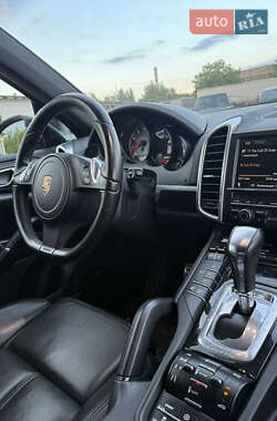 Позашляховик / Кросовер Porsche Cayenne 2011 в 