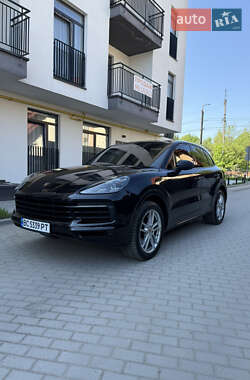 Внедорожник / Кроссовер Porsche Cayenne 2019 в 
