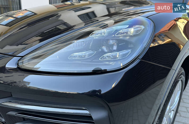 Внедорожник / Кроссовер Porsche Cayenne 2019 в Львове