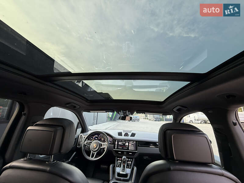 Позашляховик / Кросовер Porsche Cayenne 2019 в Одесі