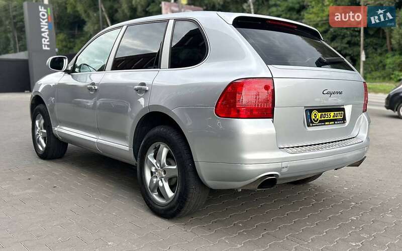 Внедорожник / Кроссовер Porsche Cayenne 2005 в Черновцах