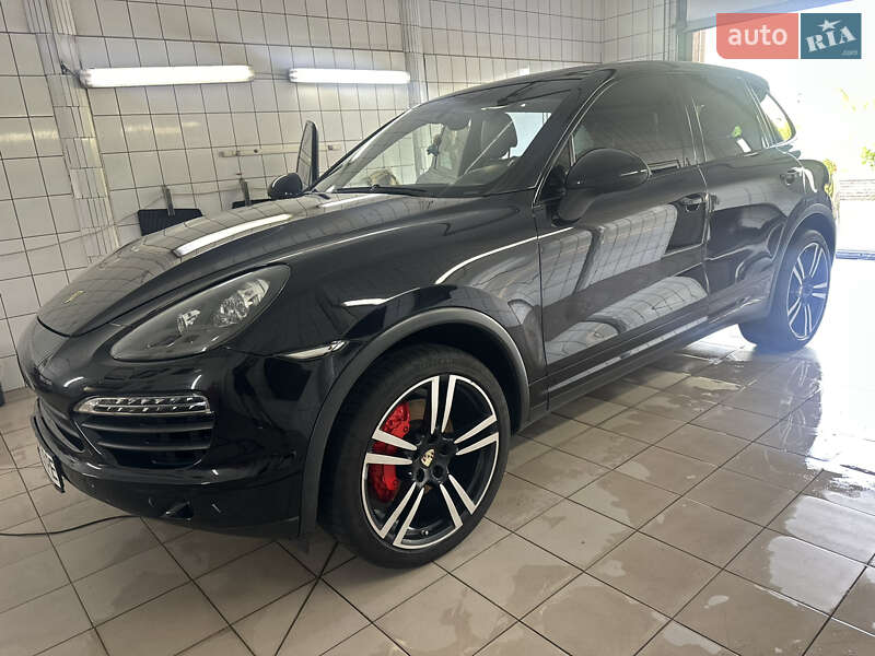 Внедорожник / Кроссовер Porsche Cayenne 2011 в Умани