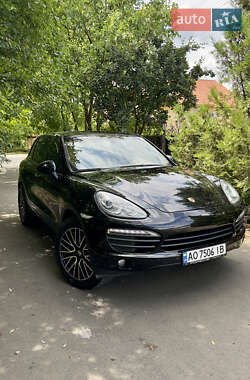 Внедорожник / Кроссовер Porsche Cayenne 2011 в 