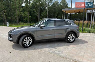 Внедорожник / Кроссовер Porsche Cayenne 2020 в 