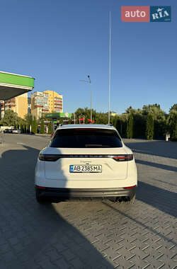 Внедорожник / Кроссовер Porsche Cayenne 2019 в 
