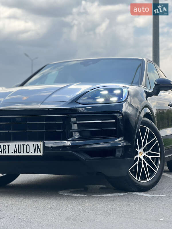 Внедорожник / Кроссовер Porsche Cayenne 2023 в Виннице