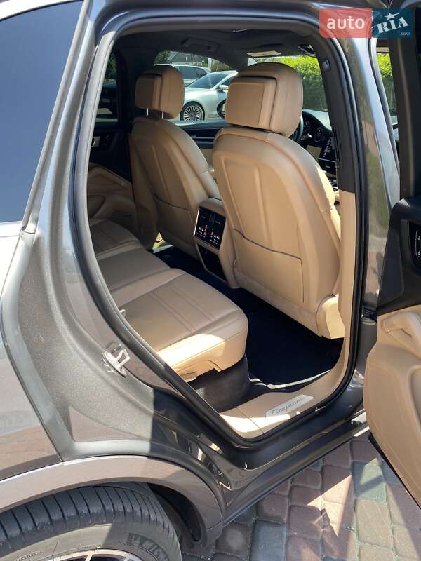 Внедорожник / Кроссовер Porsche Cayenne 2019 в Павлограде