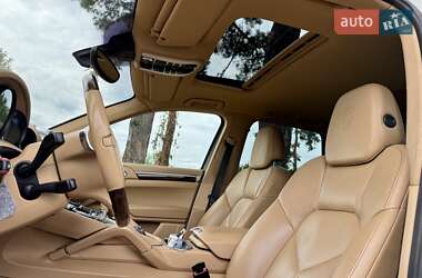 Позашляховик / Кросовер Porsche Cayenne 2013 в 