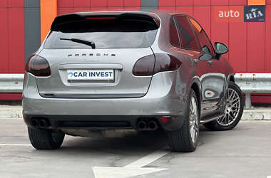 Позашляховик / Кросовер Porsche Cayenne 2012 в 