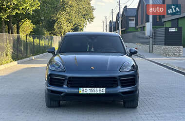Внедорожник / Кроссовер Porsche Cayenne 2018 в 
