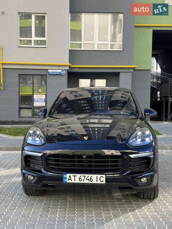 Porsche Cayenne 2015