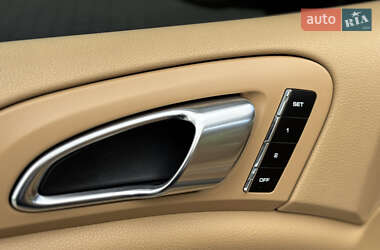Позашляховик / Кросовер Porsche Cayenne 2012 в 