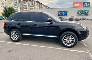 Внедорожник / Кроссовер Porsche Cayenne 2005 в 
