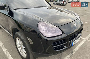 Внедорожник / Кроссовер Porsche Cayenne 2005 в 