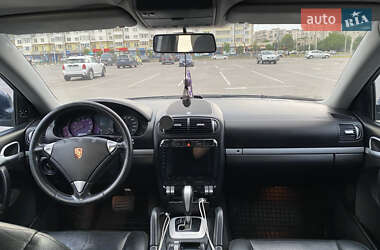 Внедорожник / Кроссовер Porsche Cayenne 2005 в 