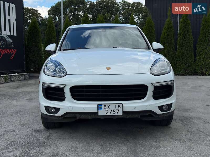Позашляховик / Кросовер Porsche Cayenne 2015 в Кам'янець-Подільському