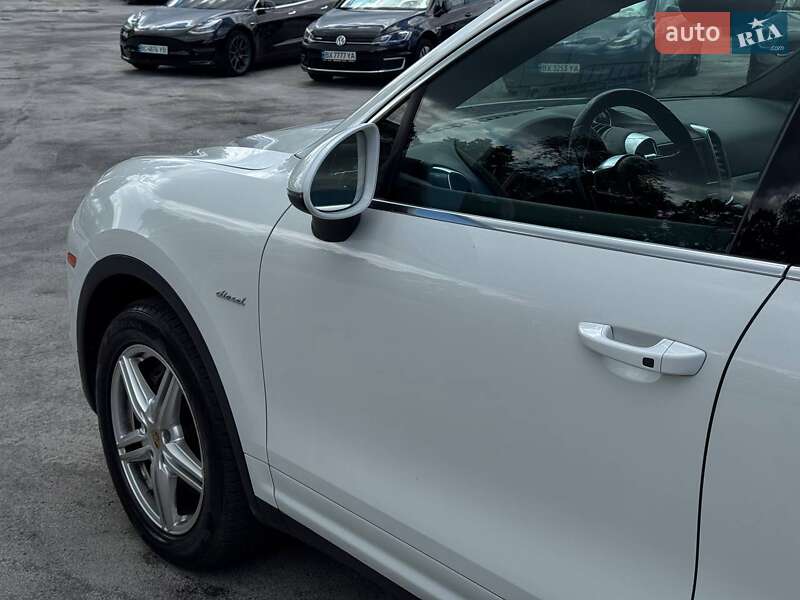 Позашляховик / Кросовер Porsche Cayenne 2015 в Кам'янець-Подільському