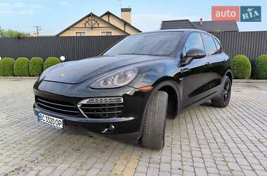 Позашляховик / Кросовер Porsche Cayenne 2013 в 