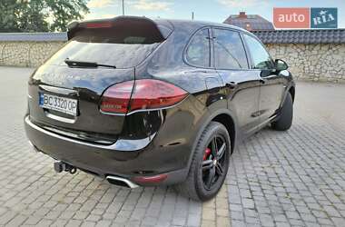 Позашляховик / Кросовер Porsche Cayenne 2013 в 