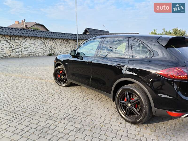 Внедорожник / Кроссовер Porsche Cayenne 2013 в Львове
