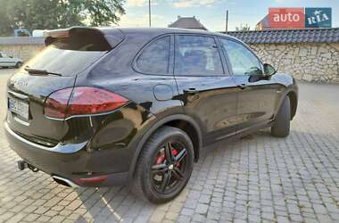 Позашляховик / Кросовер Porsche Cayenne 2013 в 
