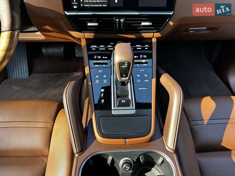 Позашляховик / Кросовер Porsche Cayenne 2018 в Києві