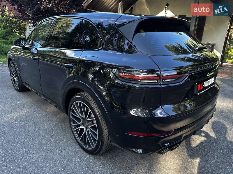 Позашляховик / Кросовер Porsche Cayenne 2018 в Києві