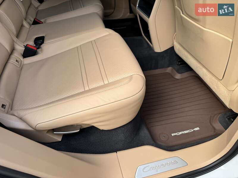 Позашляховик / Кросовер Porsche Cayenne 2019 в Стрию