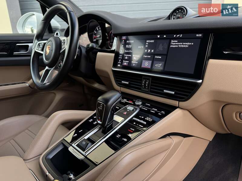 Внедорожник / Кроссовер Porsche Cayenne 2019 в Стрые