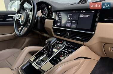 Внедорожник / Кроссовер Porsche Cayenne 2019 в 