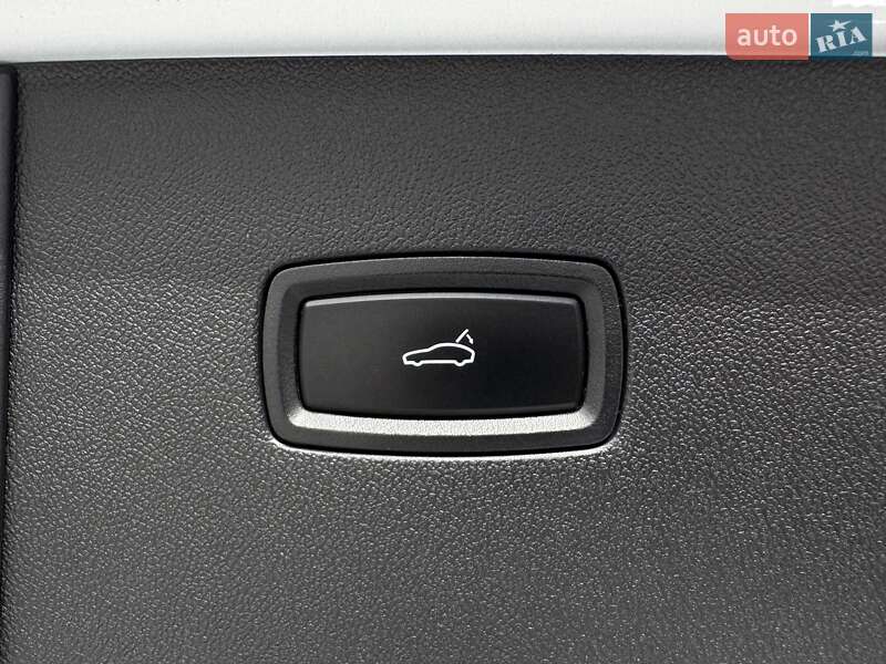 Позашляховик / Кросовер Porsche Cayenne 2019 в Стрию