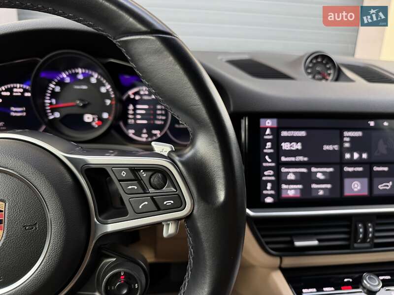 Позашляховик / Кросовер Porsche Cayenne 2019 в Стрию