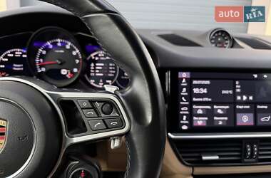 Внедорожник / Кроссовер Porsche Cayenne 2019 в 