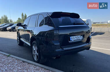 Внедорожник / Кроссовер Porsche Cayenne 2005 в 