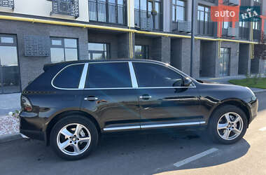 Внедорожник / Кроссовер Porsche Cayenne 2005 в 