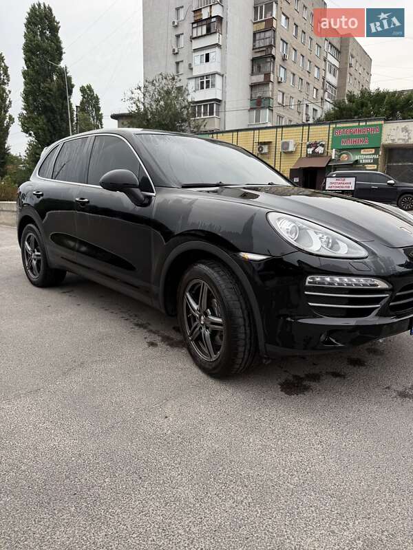 Внедорожник / Кроссовер Porsche Cayenne 2013 в Днепре