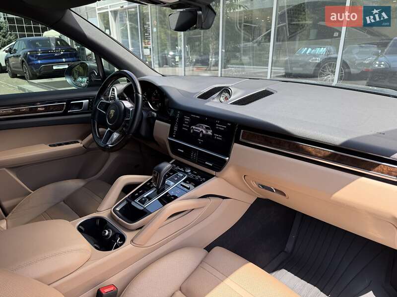 Внедорожник / Кроссовер Porsche Cayenne 2018 в Днепре