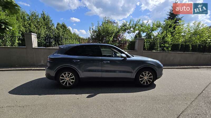 Внедорожник / Кроссовер Porsche Cayenne 2019 в Киеве