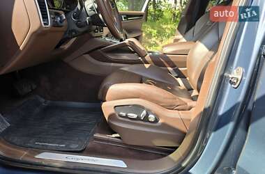 Внедорожник / Кроссовер Porsche Cayenne 2019 в 