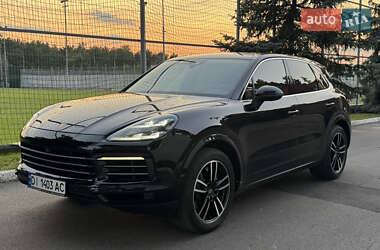 Внедорожник / Кроссовер Porsche Cayenne 2019 в 