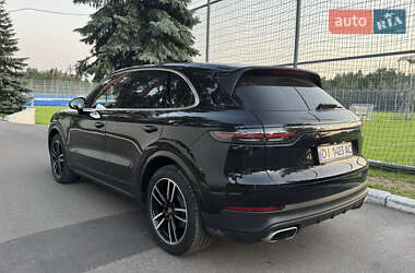 Внедорожник / Кроссовер Porsche Cayenne 2019 в 