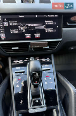 Позашляховик / Кросовер Porsche Cayenne 2019 в 