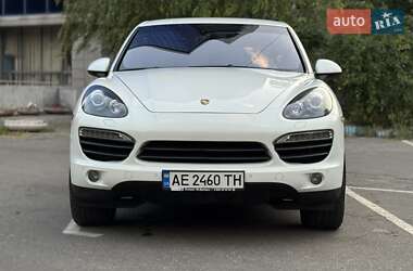 Внедорожник / Кроссовер Porsche Cayenne 2013 в 