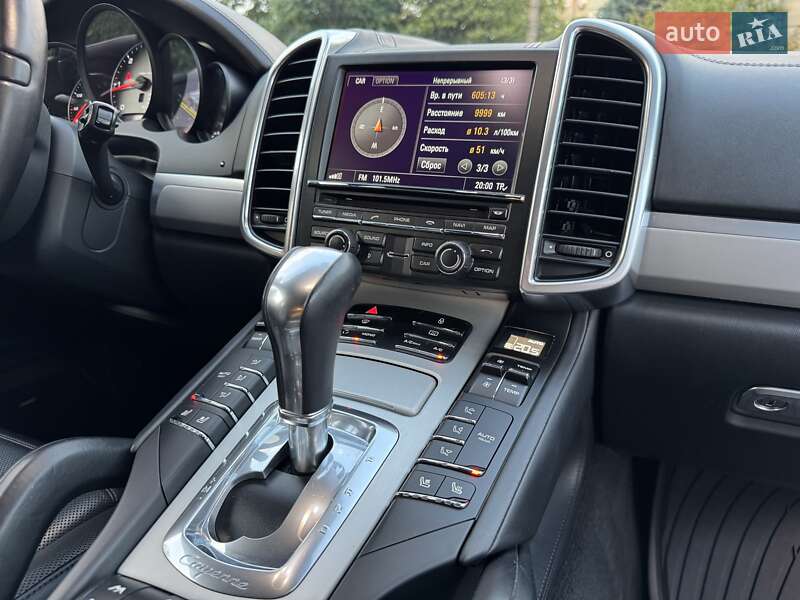 Позашляховик / Кросовер Porsche Cayenne 2013 в Дніпрі