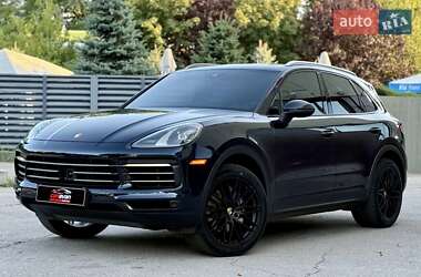 Внедорожник / Кроссовер Porsche Cayenne 2018 в 