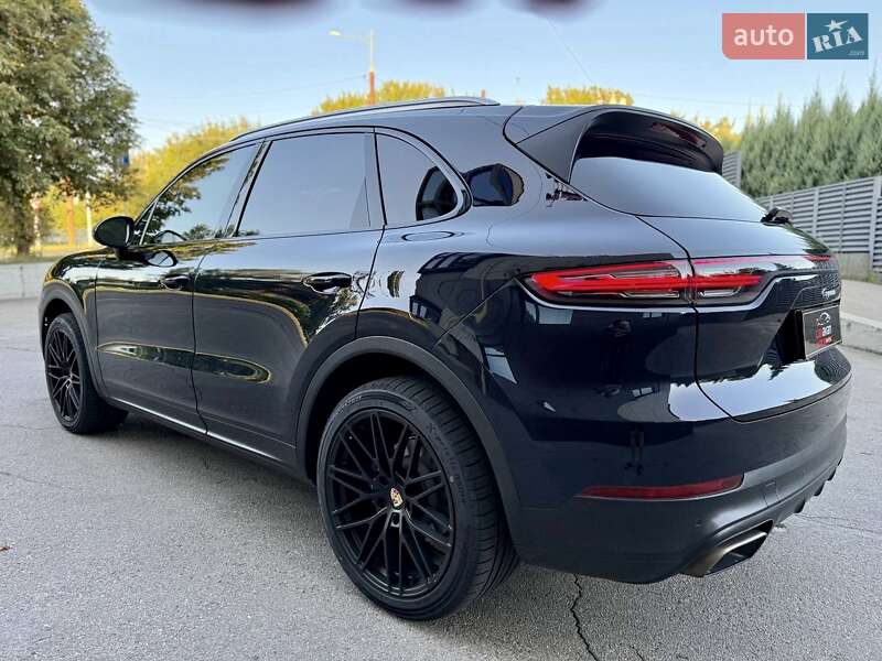 Внедорожник / Кроссовер Porsche Cayenne 2018 в Днепре