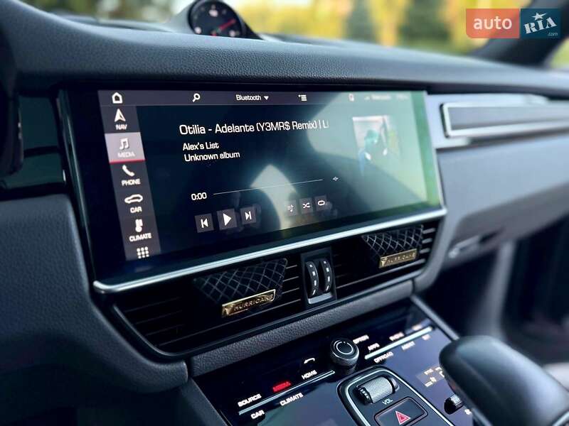 Внедорожник / Кроссовер Porsche Cayenne 2018 в Днепре