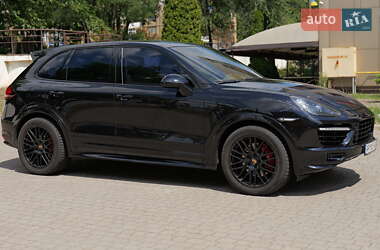Внедорожник / Кроссовер Porsche Cayenne 2013 в 